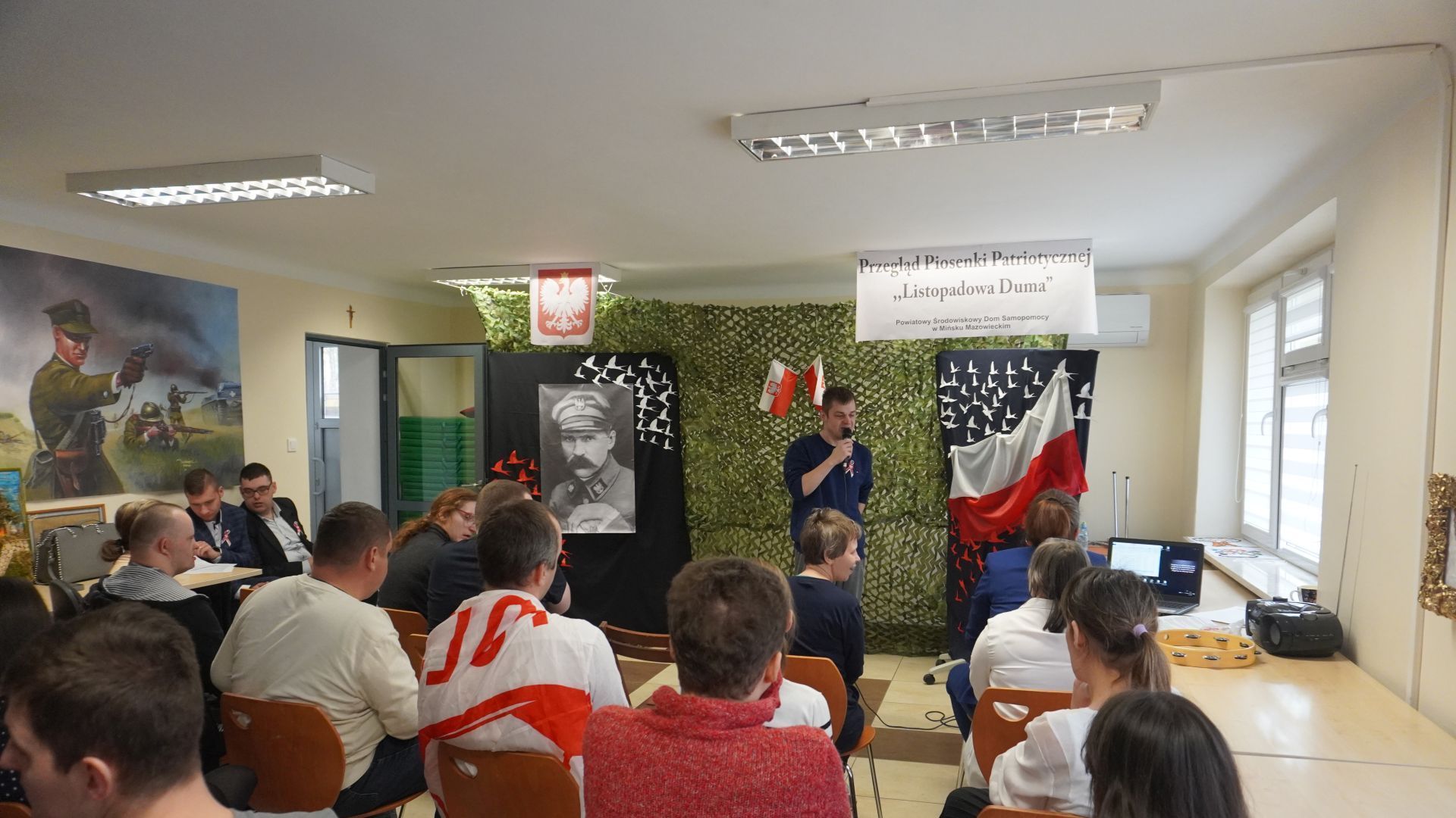 Występ Łukasza podczas Przeglądu Piosenki Patriotycznej ''Listopadowa Duma''.