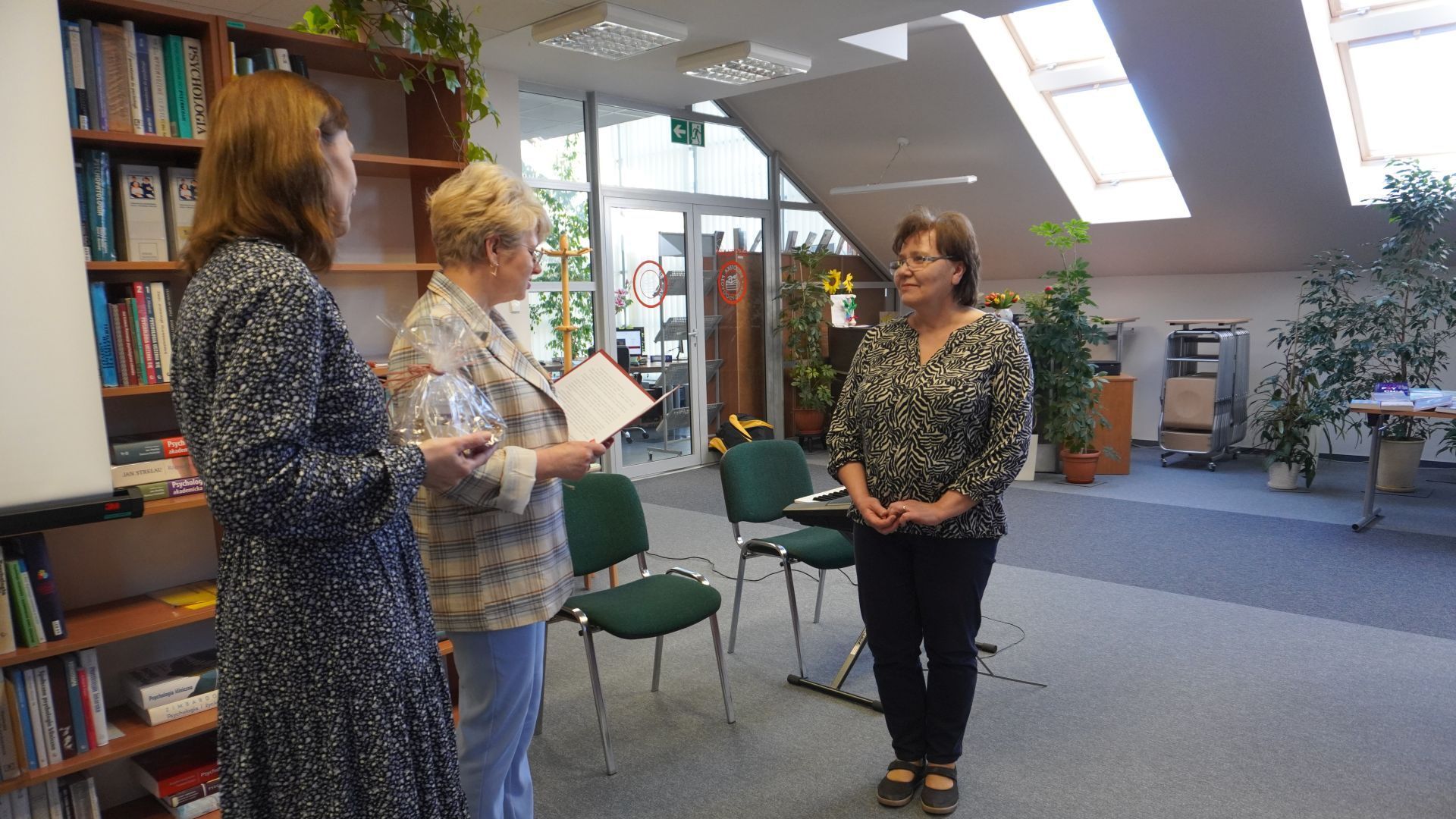 Podziękowania dla pani Anny Popławskiej - kierownika Biblioteki Pedagogicznej w Mińsku Mazowieckim.
